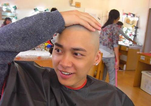 爆料光头老刘视频播放,揭秘幕后故事与播放量背后的秘密  第2张